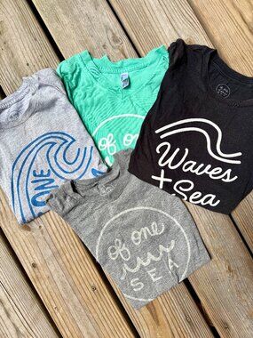 Of One Sea Unisex Kid's Graphic Tee Lot of 4 Surf Ocean Size 10Y (9/10)